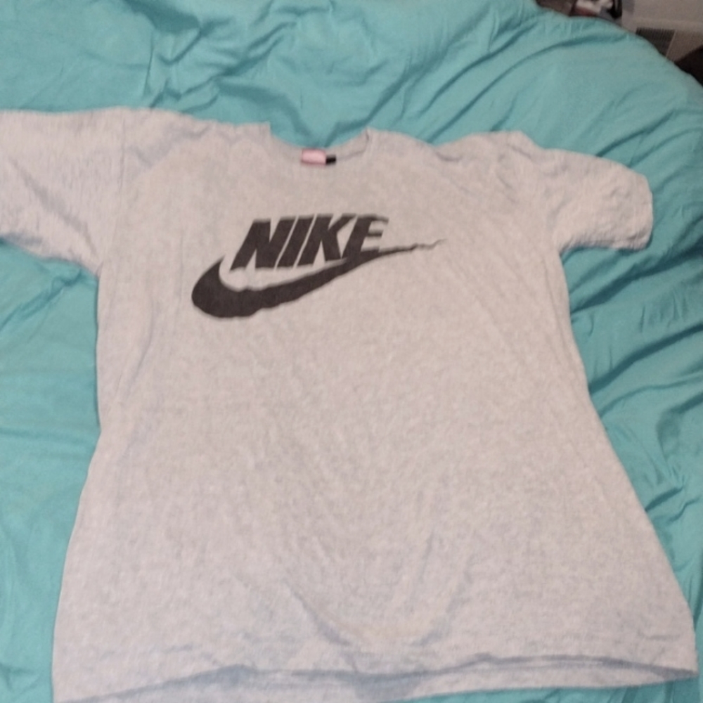 Nike T-shirt